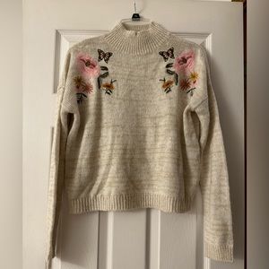 🤍TAN FLORAL SWEATER🤍